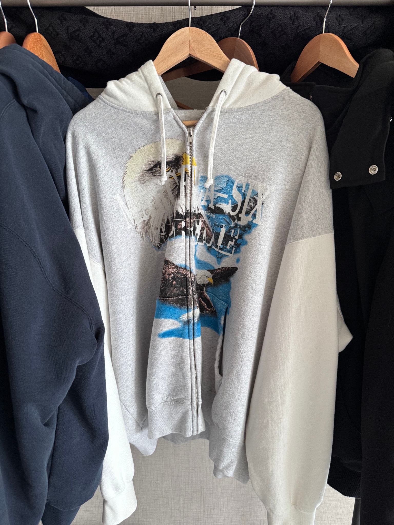 Supreme x MM6 Maison Margiela Eagle Zip Up Hooded Sweatshirt "Ash Grey"