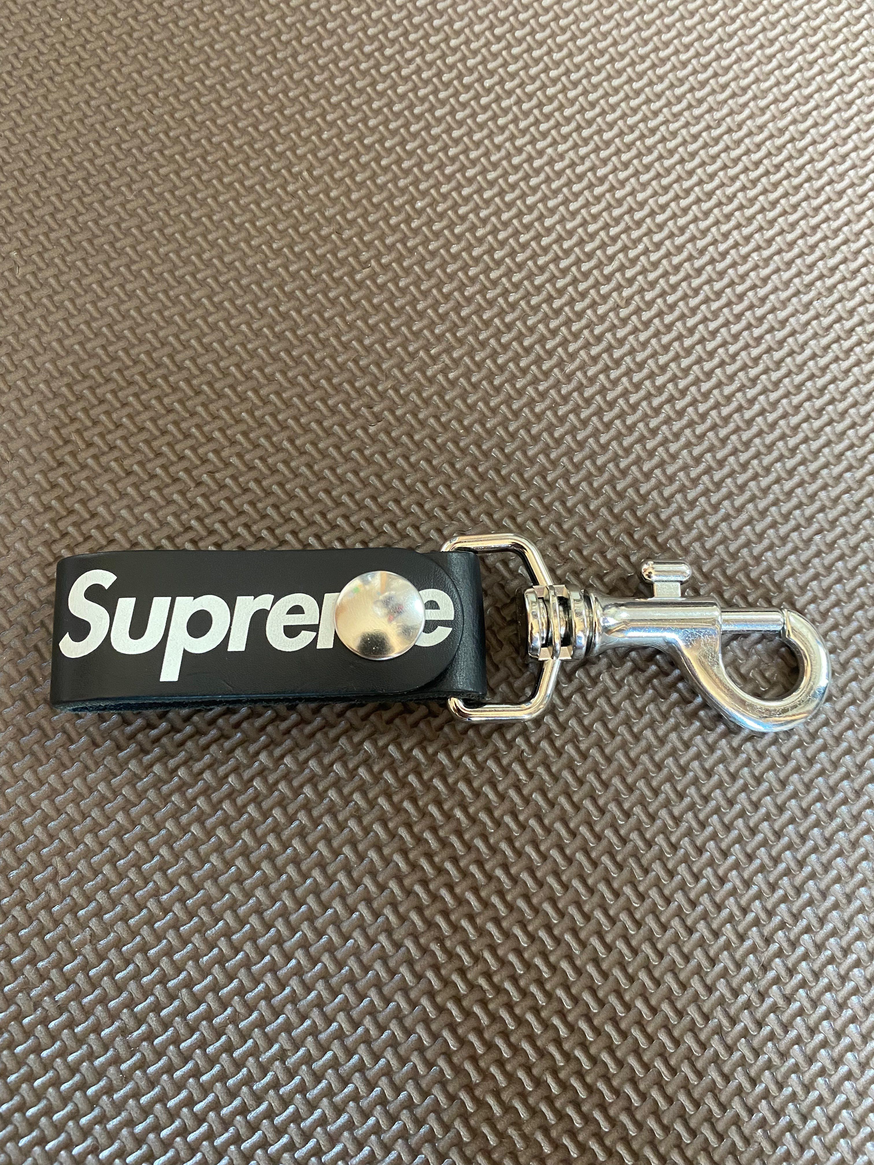 Supreme Leather Key Loop "Black"