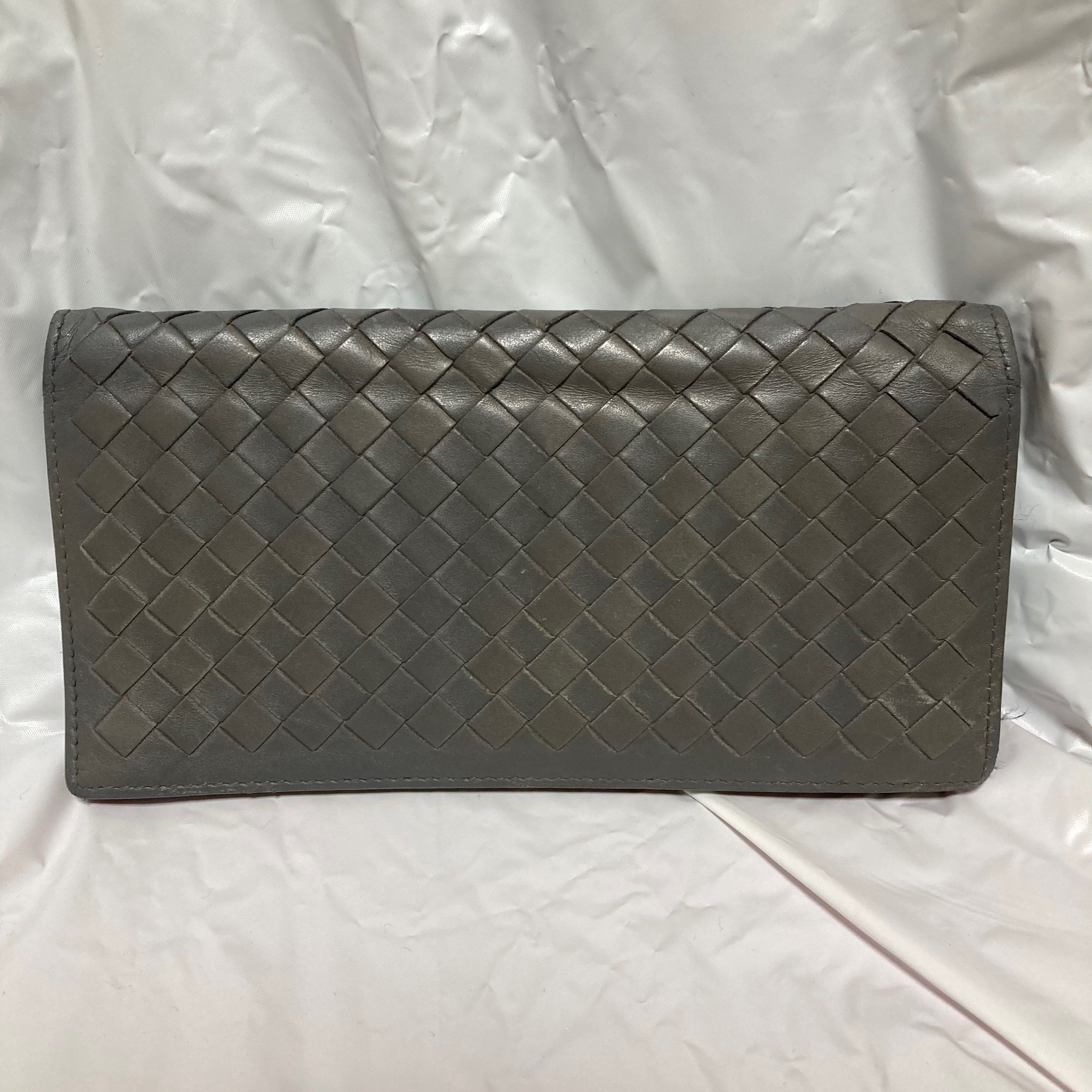 ボッテガ・ヴェネタ 長財布