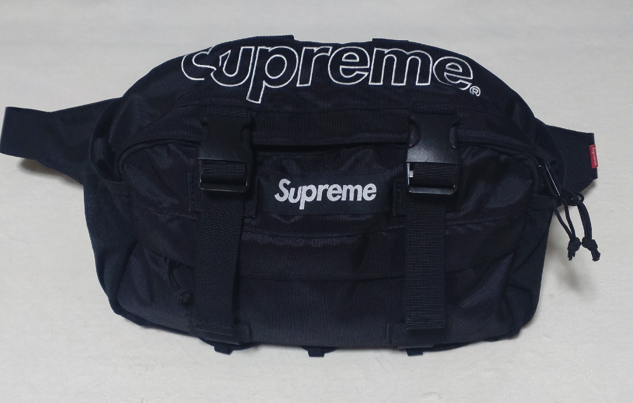 Supreme Waist Bag (19FW) 