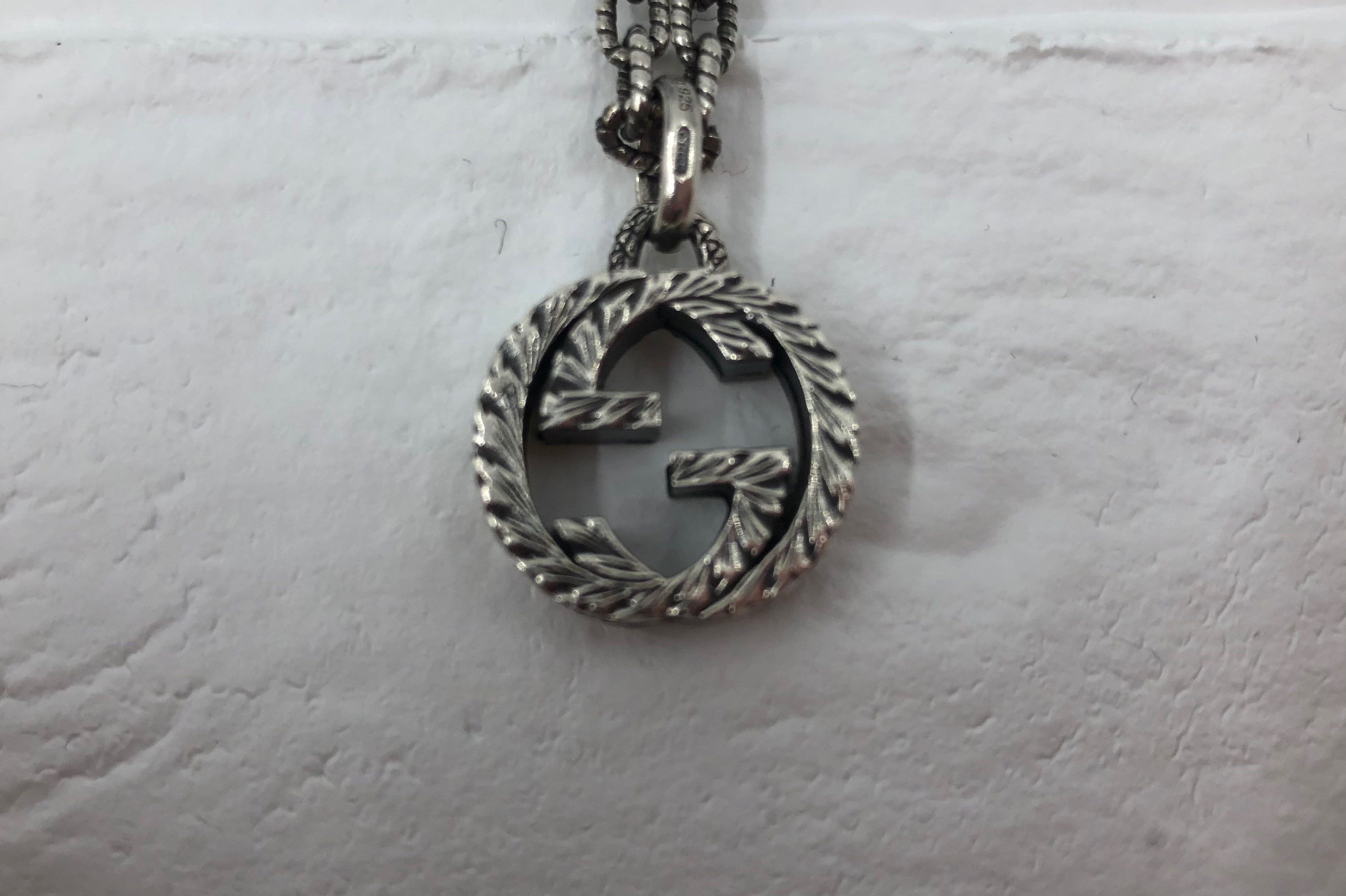 GUCCI Interlocking G Pendant Necklace