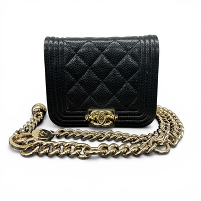 CHANEL 美品 シャネル ボーイシャネル ミニチェーンポーチ チェーンショルダーバッグ ウォレット キャビアスキン AP2302 レザー ゴールド金具 ブラック ミニマトラッセ ベルトバッグ ABランク 中古 鑑定済 シャネル財布