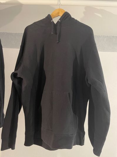 Supreme ロゴ スタッズ パーカー