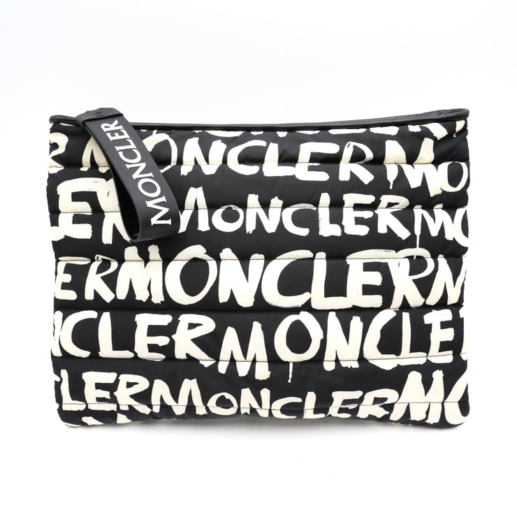 MONCLER(モンクレール)POUCH GM ロゴプリント パデッド クラッチバッグ ポーチ ブラック×ホワイト ナイロン E109A6004100 539GX【中古】