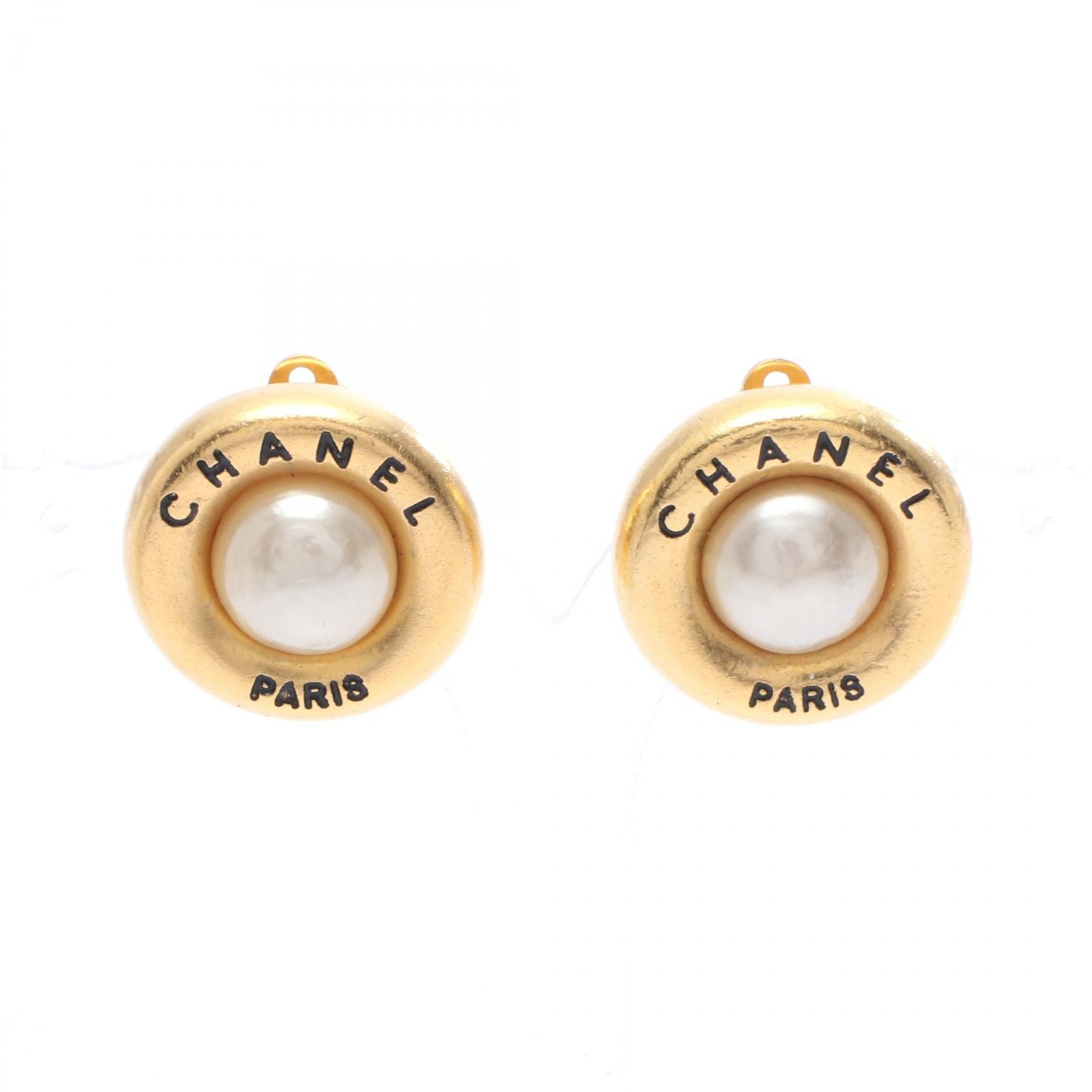 シャネル CHANEL ロゴ イヤリング ジュエリー GP(ゴールドメッキ) フェイクパール レディース ゴールド系 / ホワイト系 【中古】