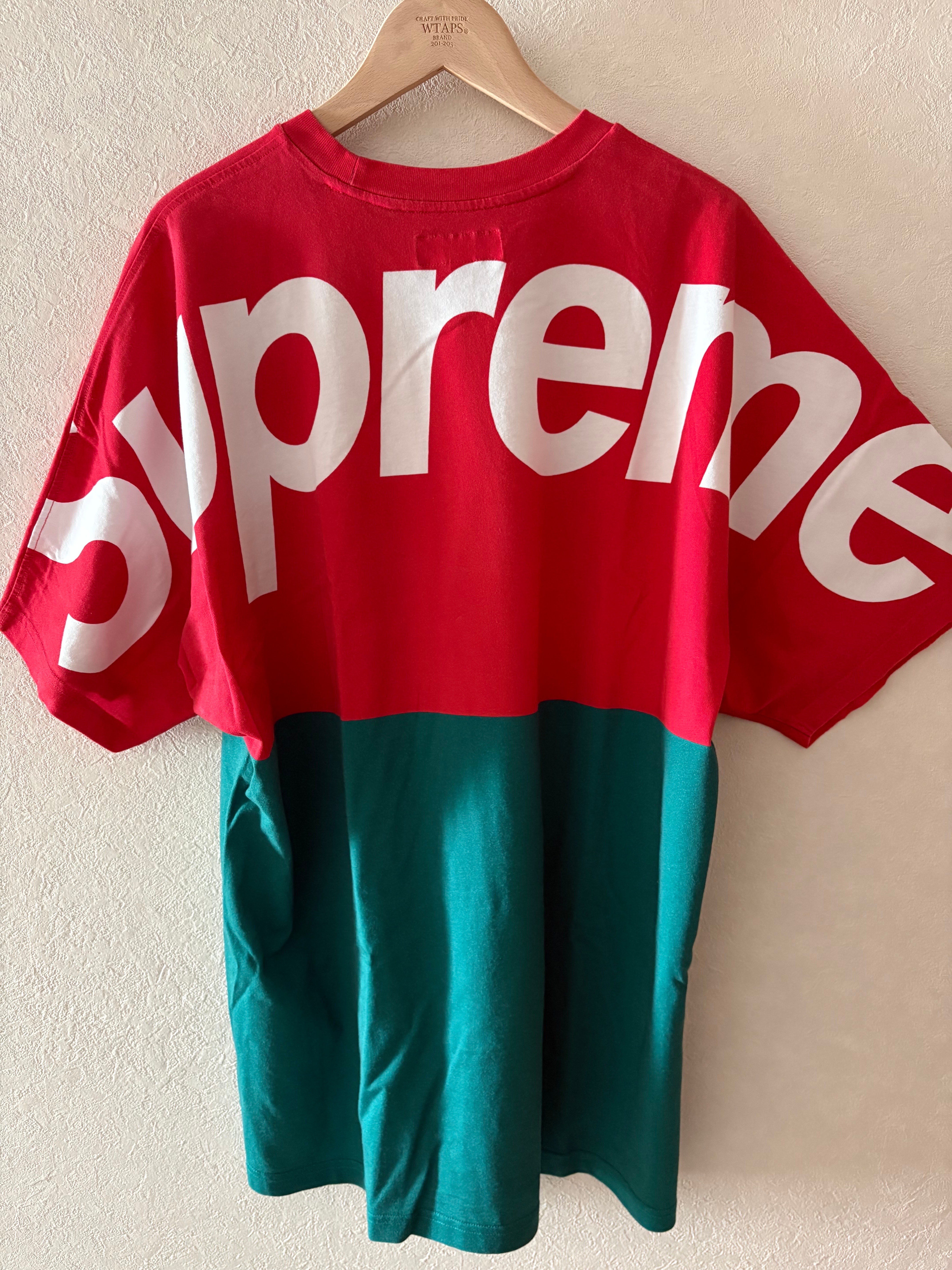 Supreme Split S/S Top "Red"