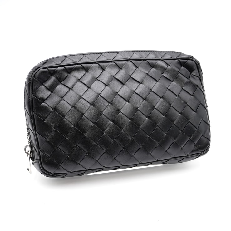 BOTTEGA VENETA(ボッテガ・ヴェネタ)イントレチャート スモール オーガナイザー ポーチ クラッチバッグ ブラック 黒 レザー 編み込み シルバー金具 ファスナー開閉 メンズ レディース ユニセックス【中古】