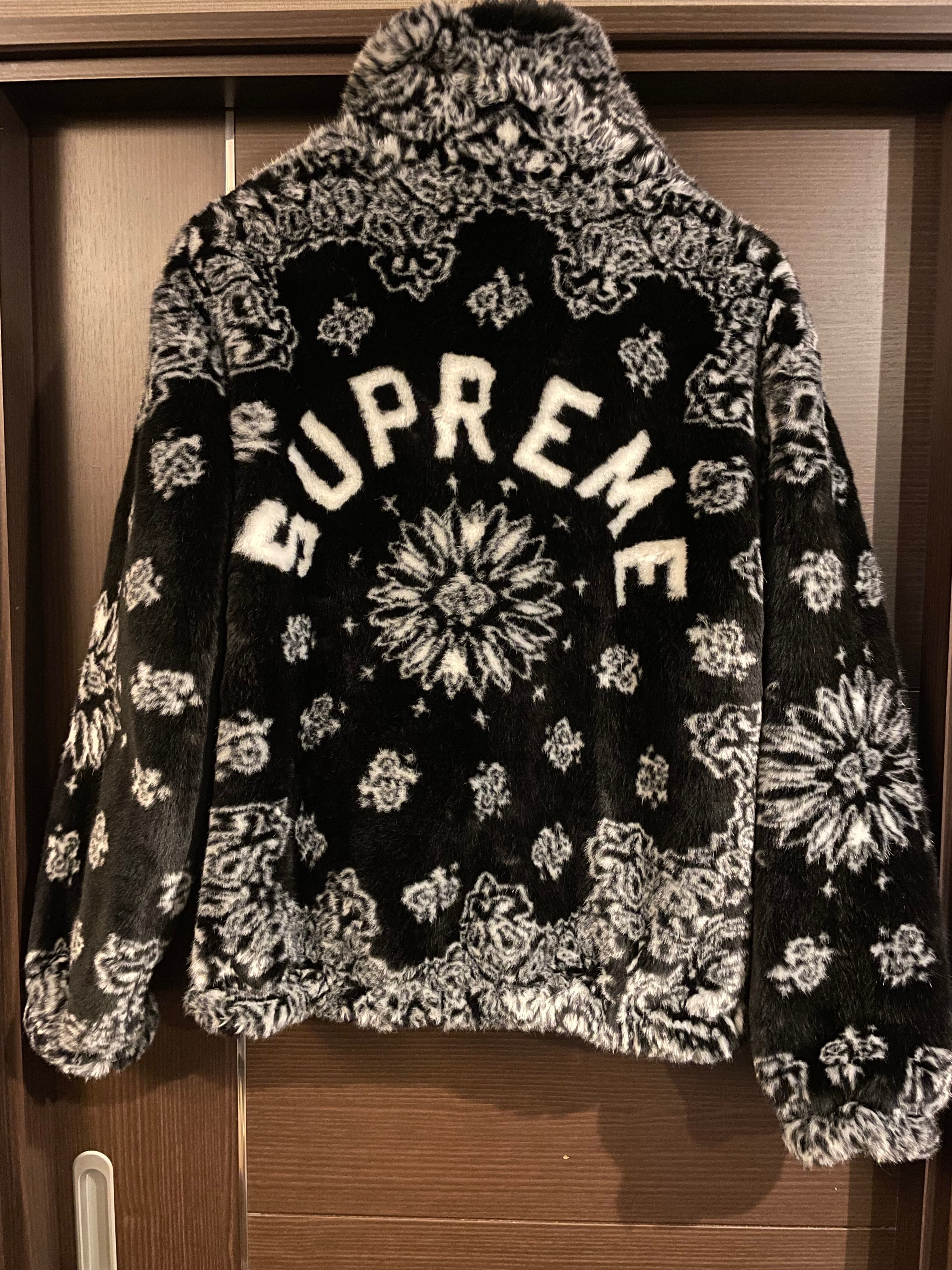 Supreme Bandana Faux Fur Bomber Jacket "Black"