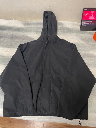 Supreme Hooded Raglan Jacket "Black"