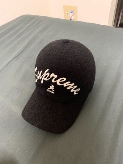 Supreme / Kangol® Bermuda Spacecap "Black"
