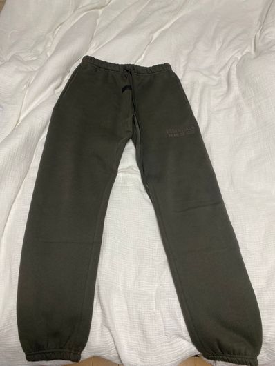 FEAR OF GOD ESSENTIALS Sweatpant "Off Black"