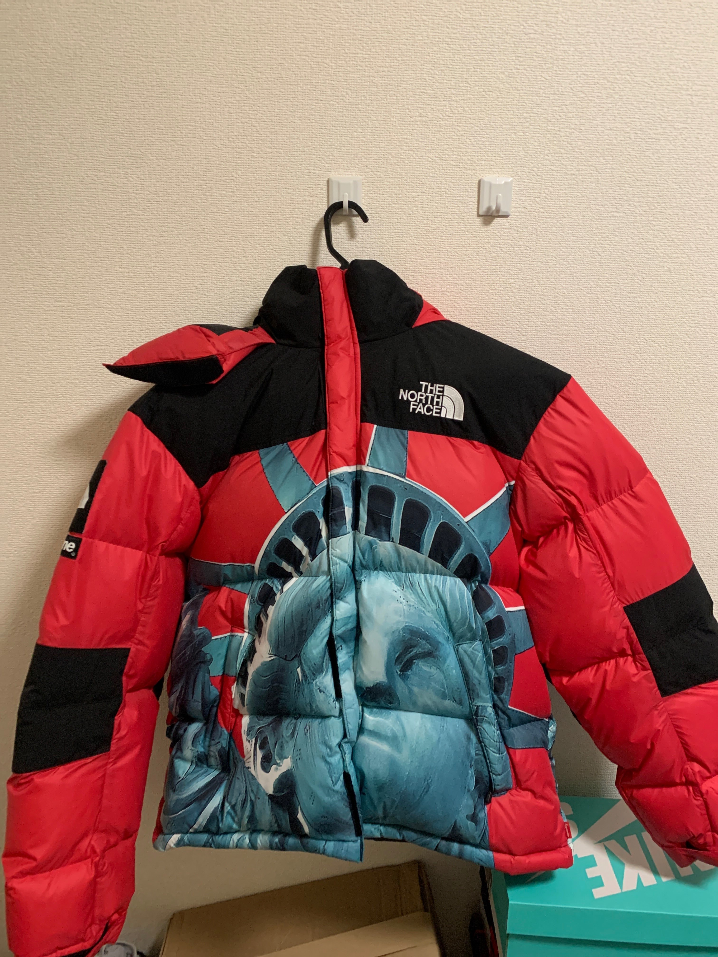 Supreme x The North Face Statue of Liberty Baltoro Jacket "Red"