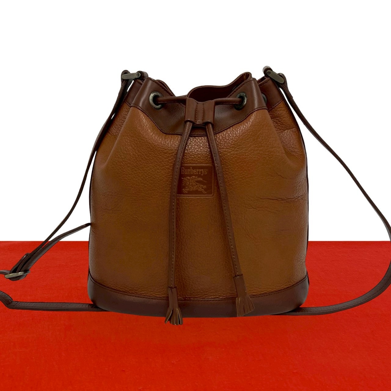 BURBERRY バーバリー 巾着 レザー ショルダーバッグ ブラウン
 25251