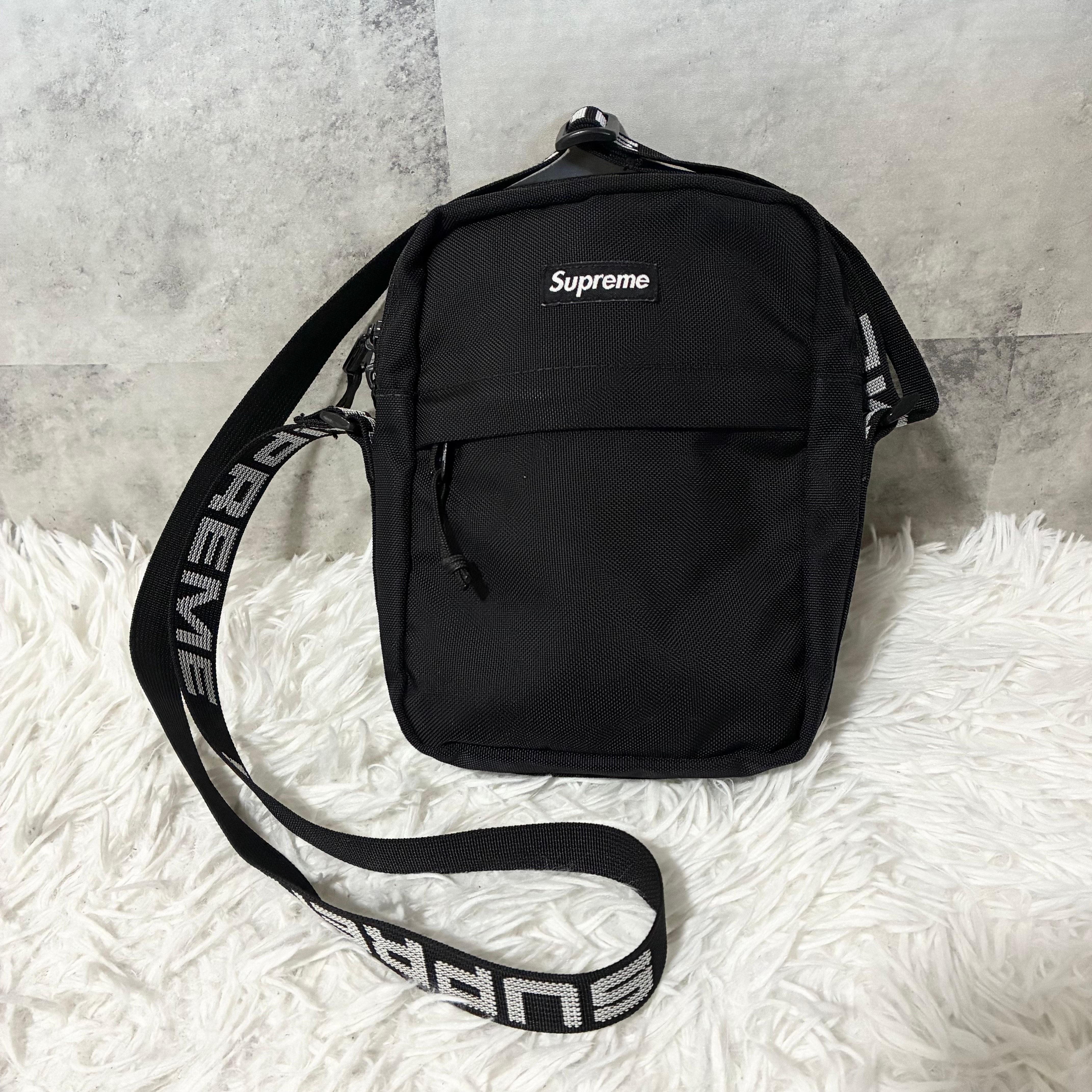 Supreme 18SS Shoulder Bag 
