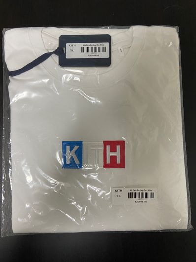 Kith Box logo France ( Kith Paris )