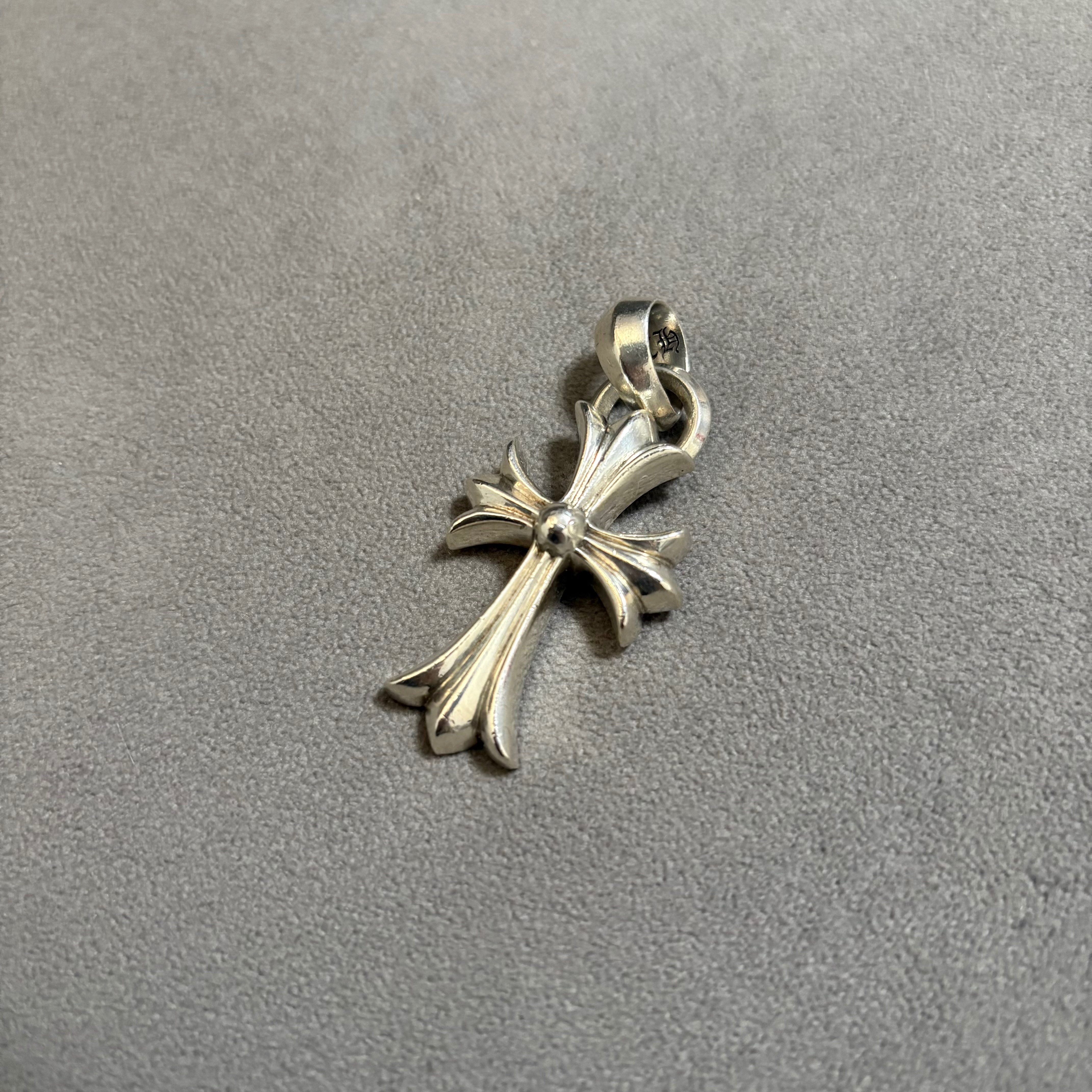 Chrome Hearts CH Cross Pendant Small / Plain Bail "Silver"