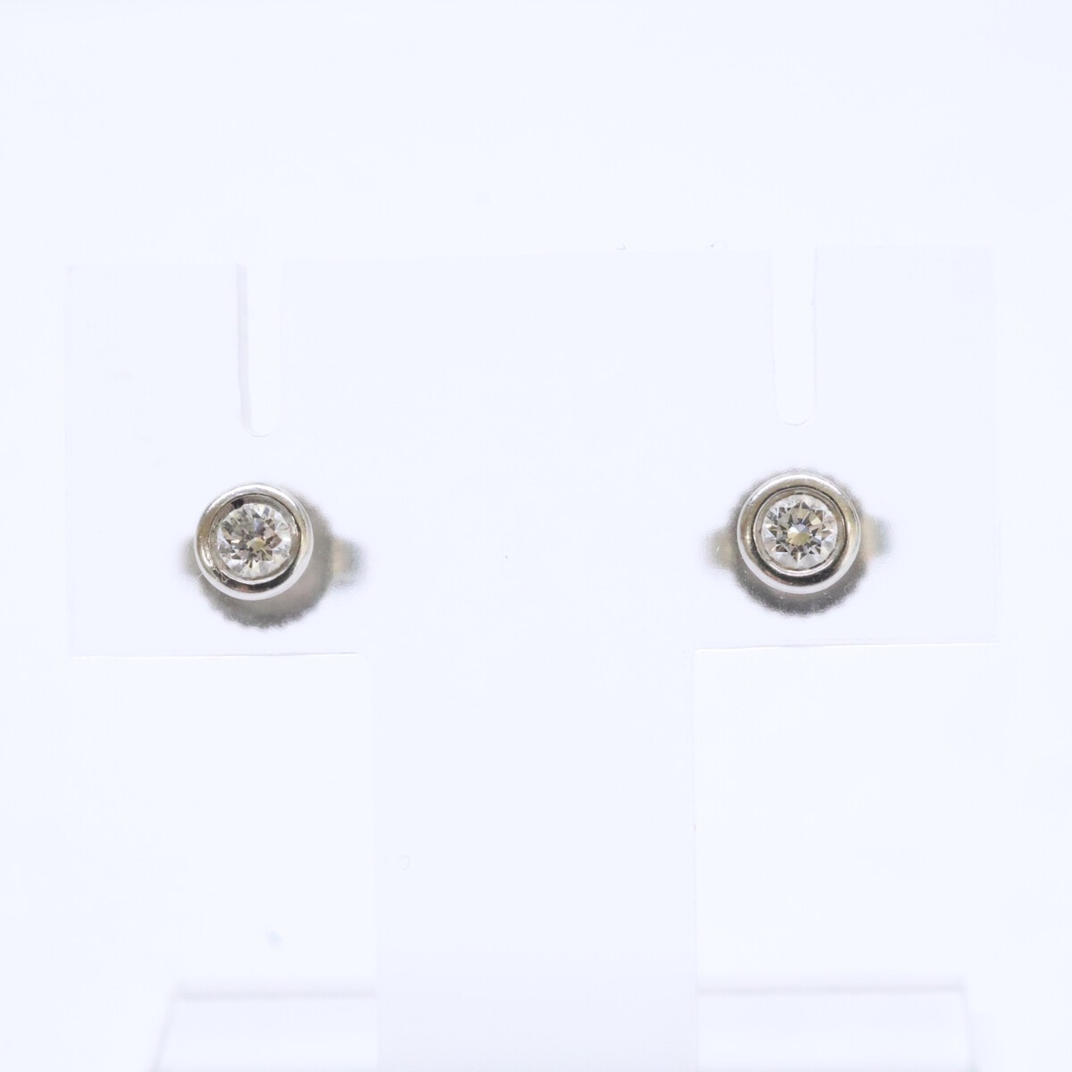 ティファニー PT950 0.16ct(3.3mm) バイザヤード ダイヤモンド