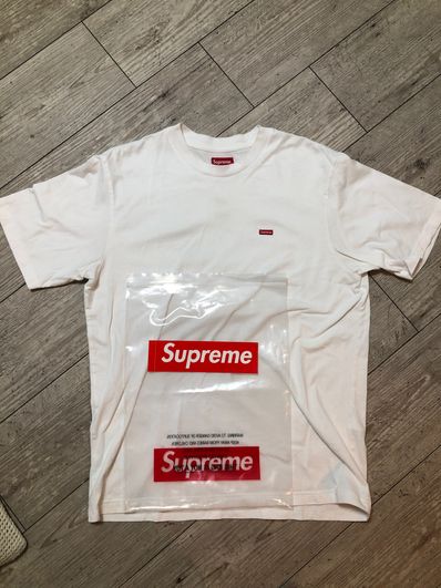 Supreme Small Box Tee "White"(Made in Vietnam)(22SS)