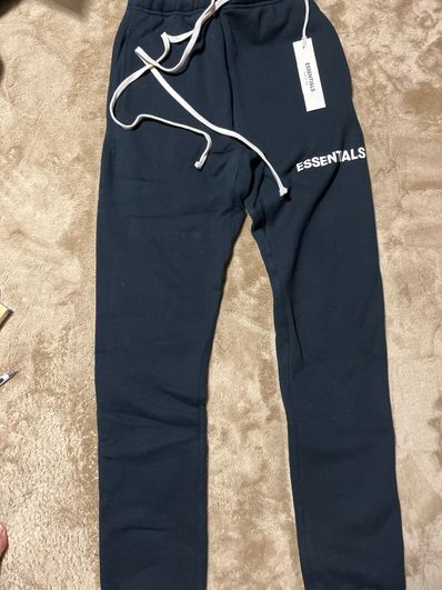 FEAR OF GOD Essentials Graphic Sweatpants "Black"
