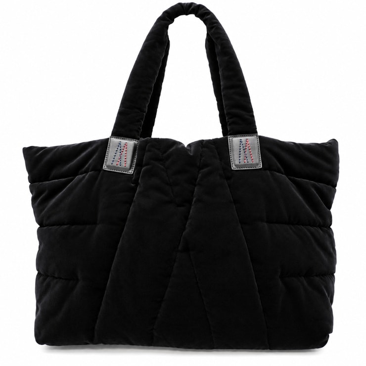 MONCLER(モンクレール)POWDER TOTE パウダートートバッグ ブラック ベロア キルティング 大容量 レディース【中古】