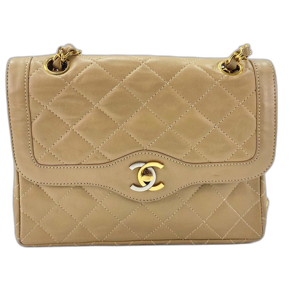 シャネル CHANEL マトラッセ ショルダーバッグ ラムスキン【中古】