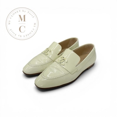 シャネル CHANEL ローファー 革靴 靴 シューズ パテント アイボリー ココマーク フラットシューズ