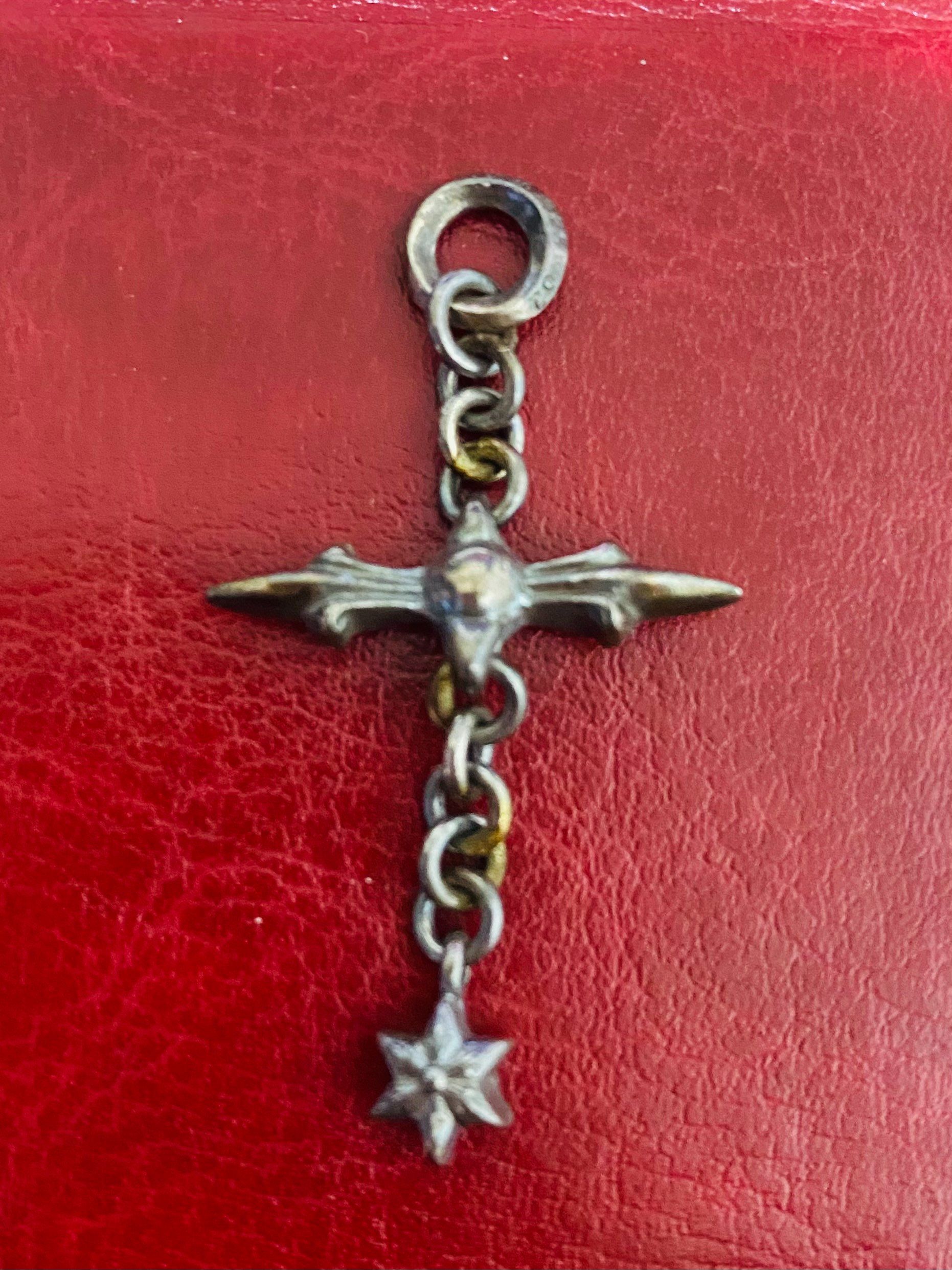 Chrome Hearts Raleigh Cross Charm "Silver"
