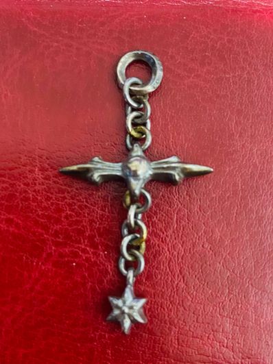 Chrome Hearts Raleigh Cross Charm "Silver"