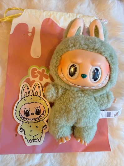 POP MART THE MONSTERS (LABUBU) Exciting Macaron Plush Series GREEN GRAPE