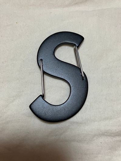 Supreme / Nite Ize S Logo Keychain Supreme / Nite Ize S Logo Keychain
