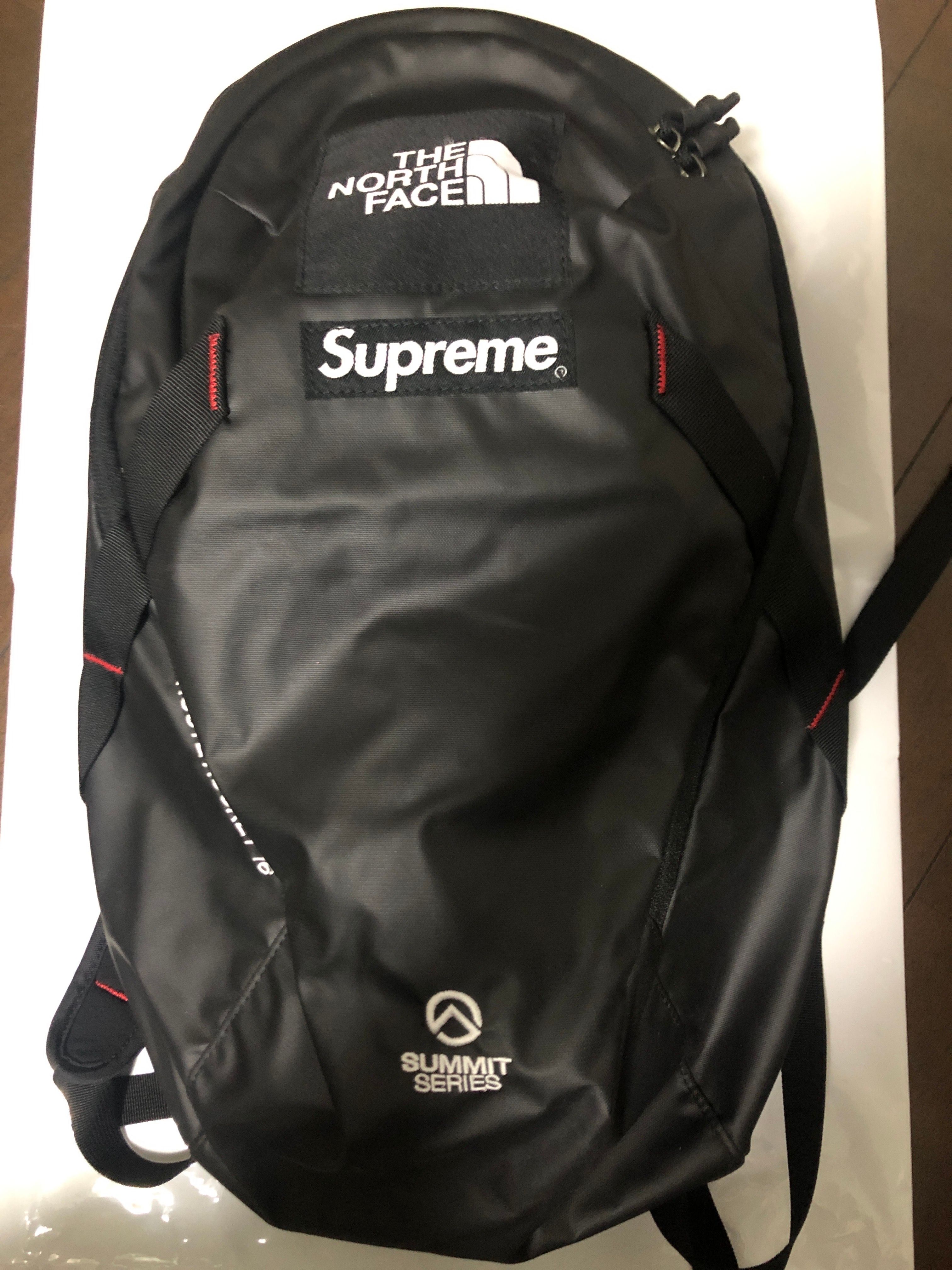 Supreme x The North Face Summit Series Outer Tape Seam Route Rocket Backpack "Black"