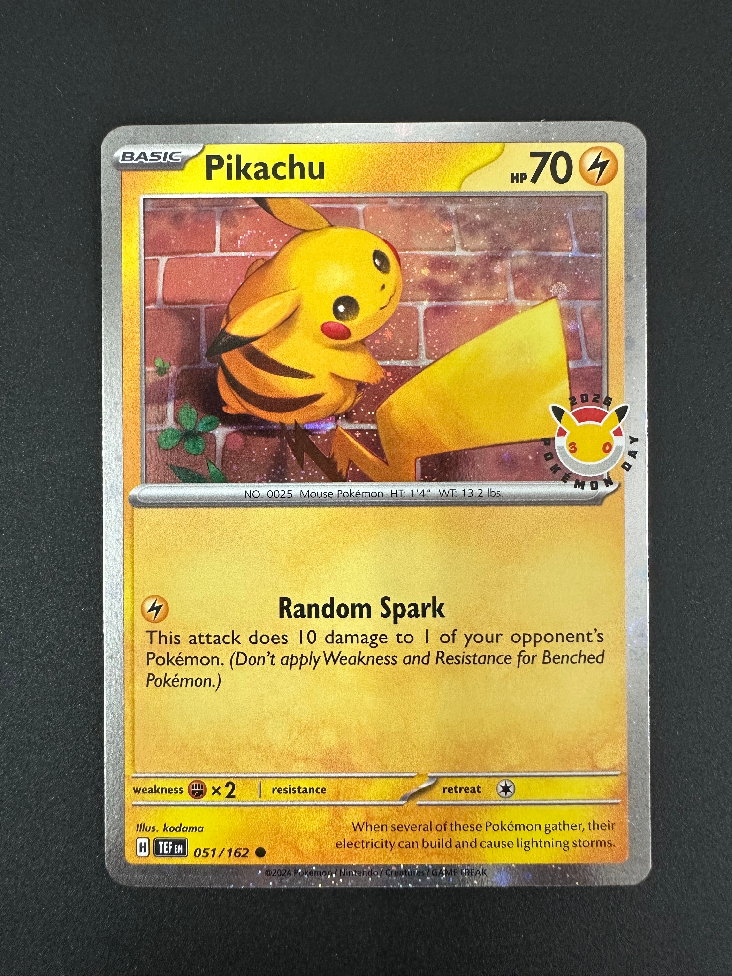 ピカチュウ C [TEF EN 051/162]【英語版】(メガエボリューション「ポケモンデイ 2026 コレクション」)