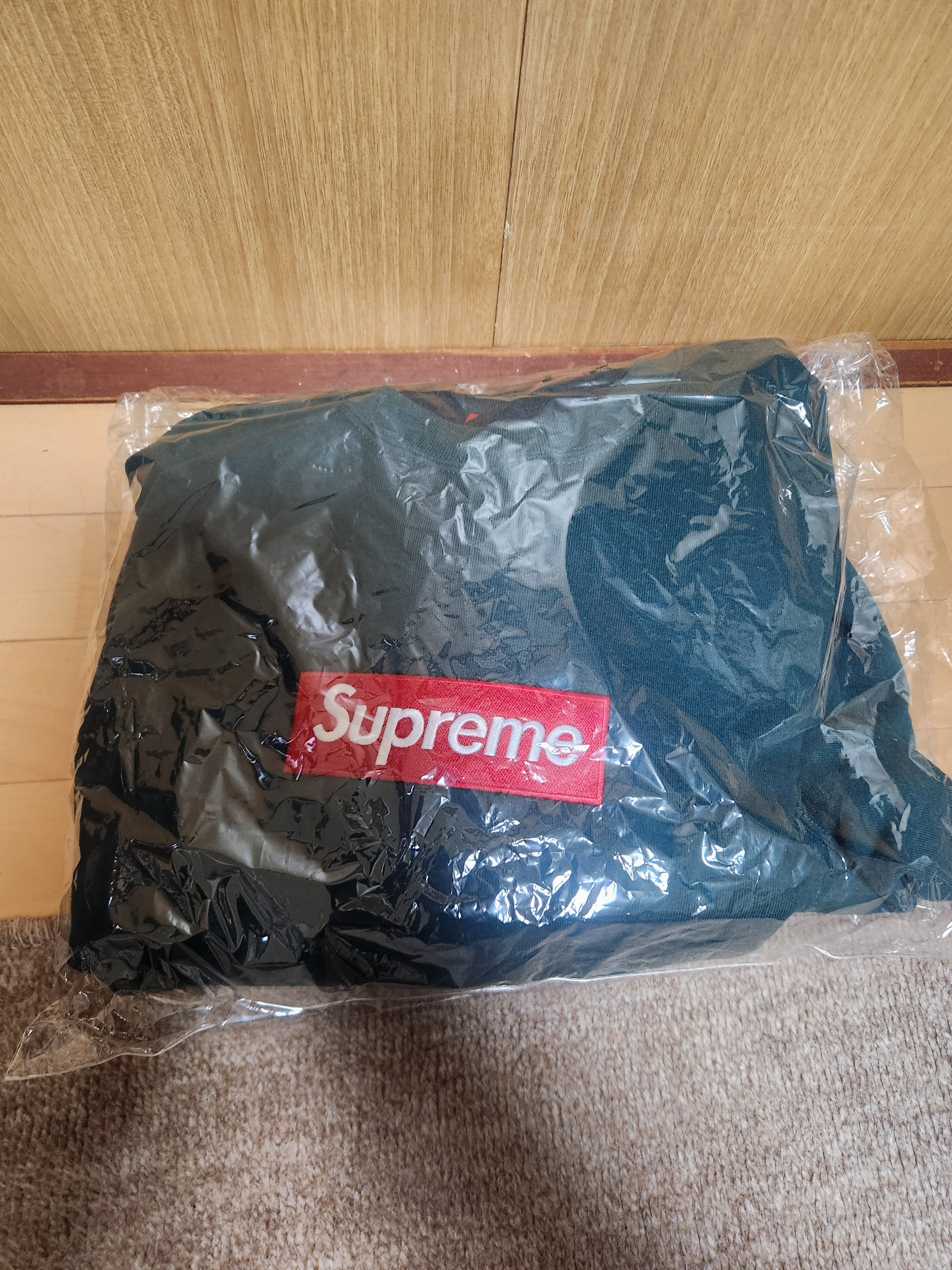Supreme Box Logo Crewneck "Dark Pine" (22FW)