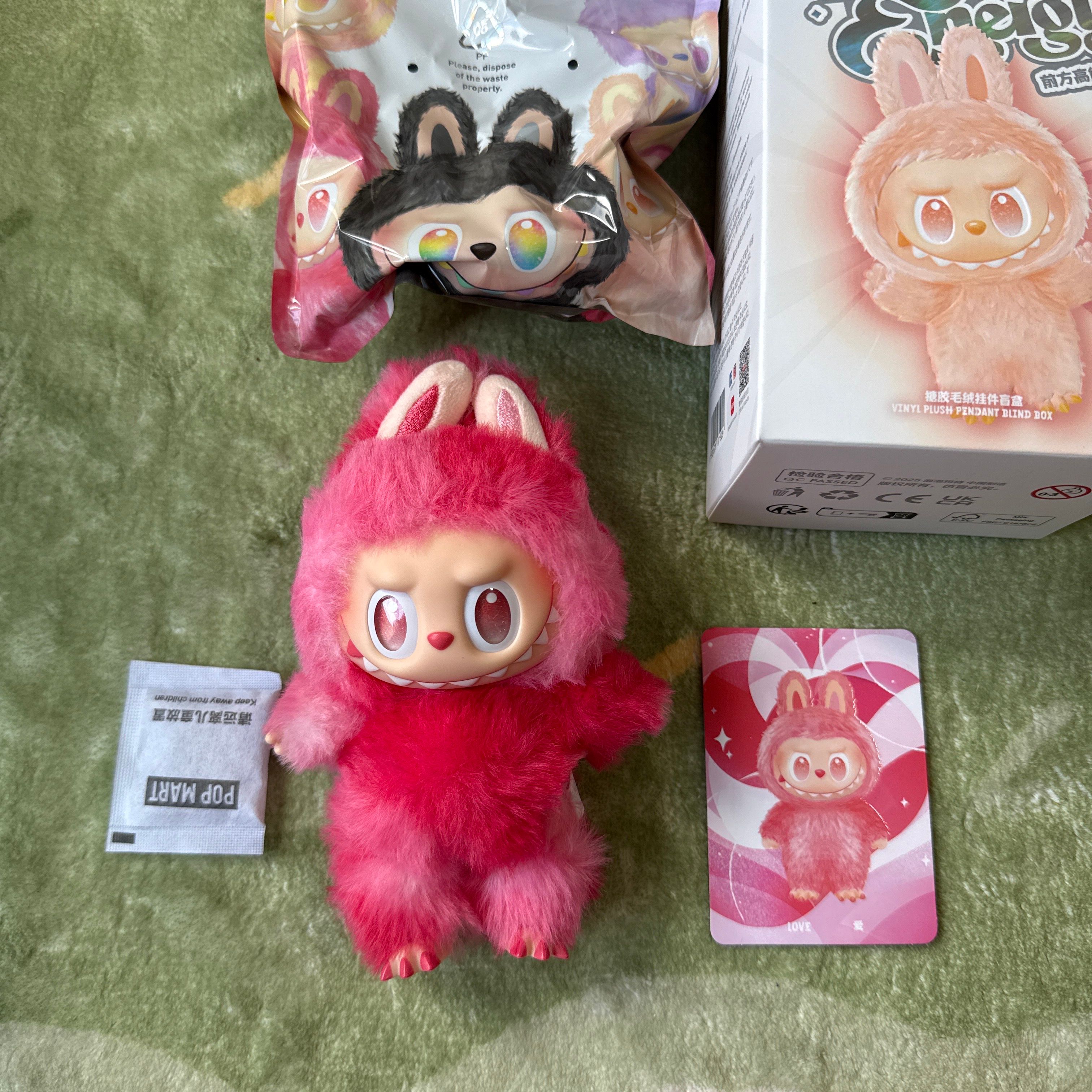 POP MART THE MONSTERS (LABUBU) Big into Energy Series Plush Pendant LOVE