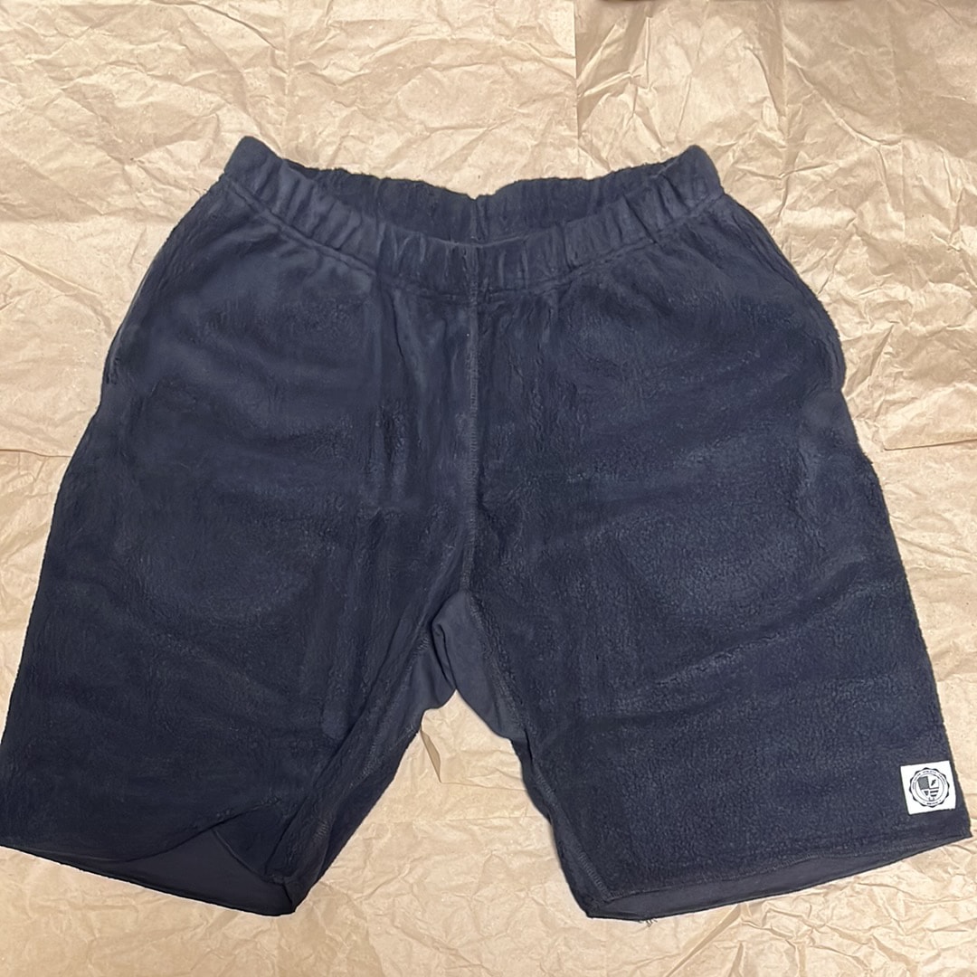undefeated crest fleece short アンディフィーテッド