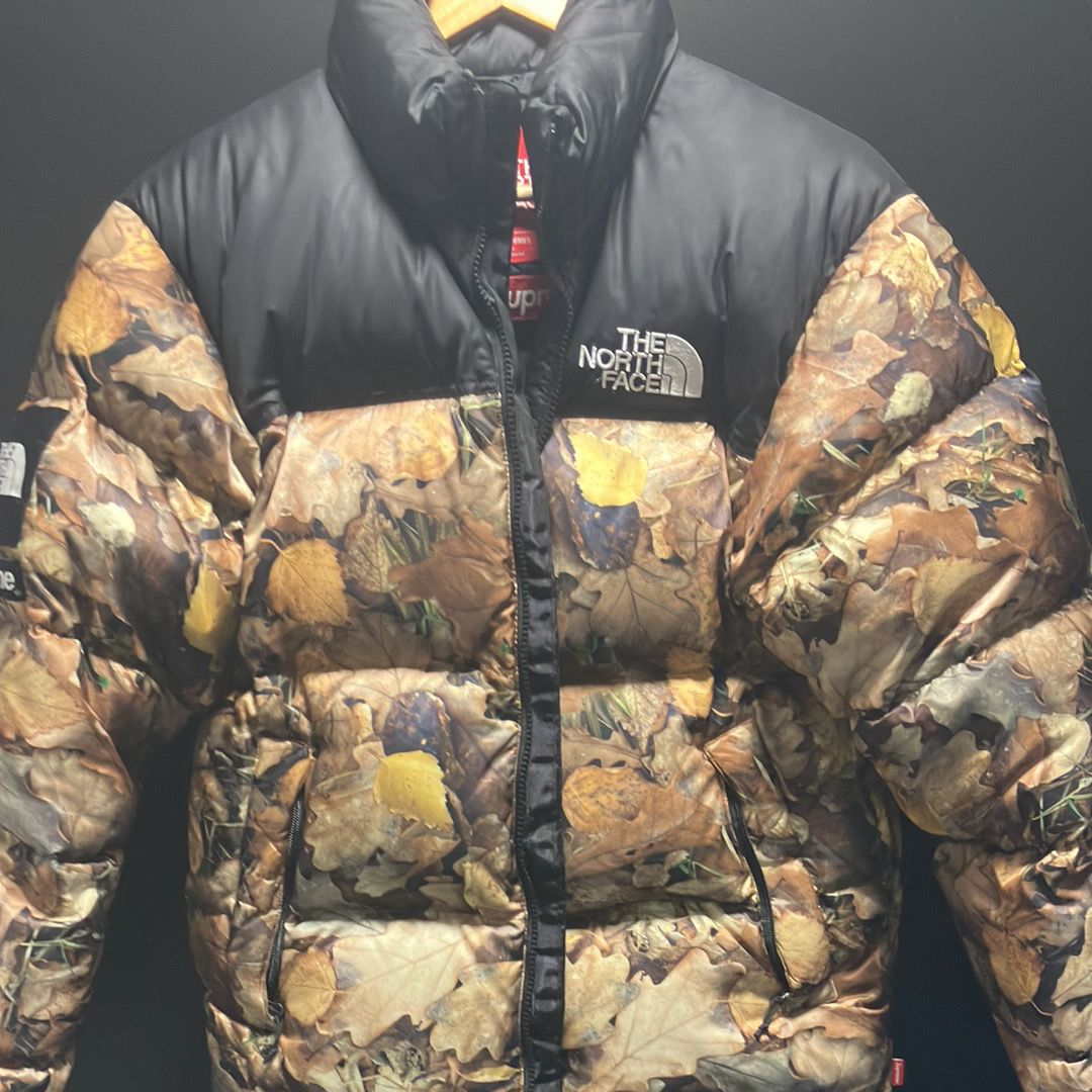 Supreme x The North Face Leaves Nuptse Jacket "Leaves"