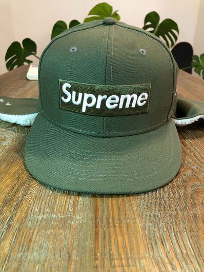 Supreme Earflap Box Logo New Era "Olive"