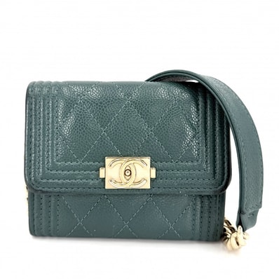 CHANEL シャネル チェーンウォレット ボーイシャネル マトラッセ ショルダーバッグ ミニバッグ 肩掛け 斜め掛け ココマーク キャビアスキン グリーン 緑 ゴールド金具 レディース【中古品】