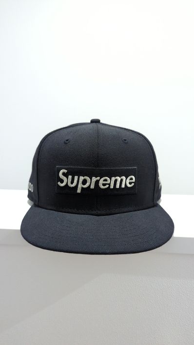 Supreme $1M Metallic Box Logo New Era® "Black"