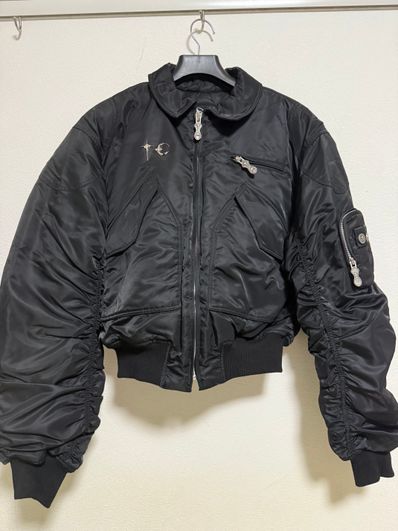 THUG CLUB a bird wants to fly high, might be hit by lightning "BLACK"