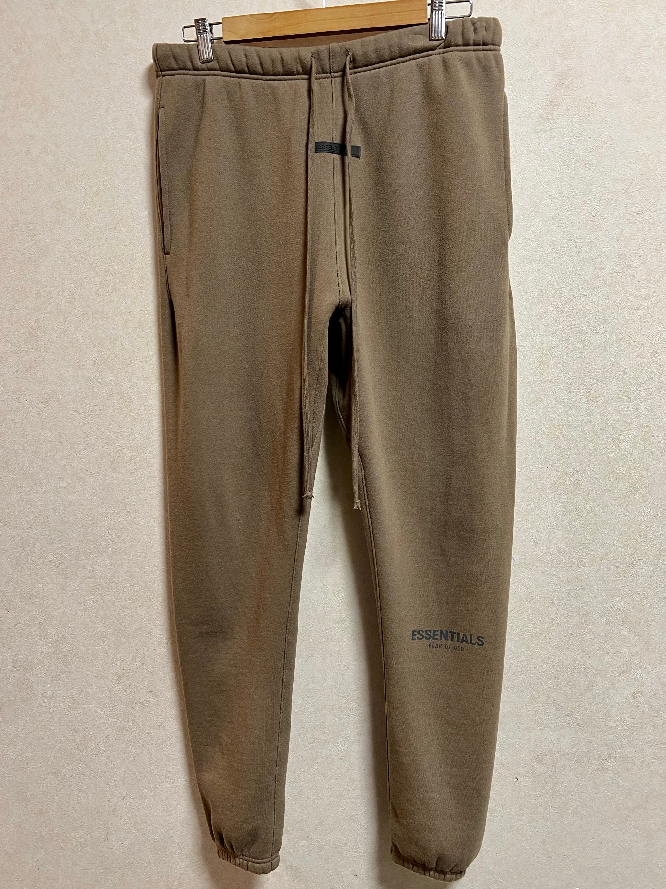 FEAR OF GOD ESSENTIALS SWEATPANT "Harvest"