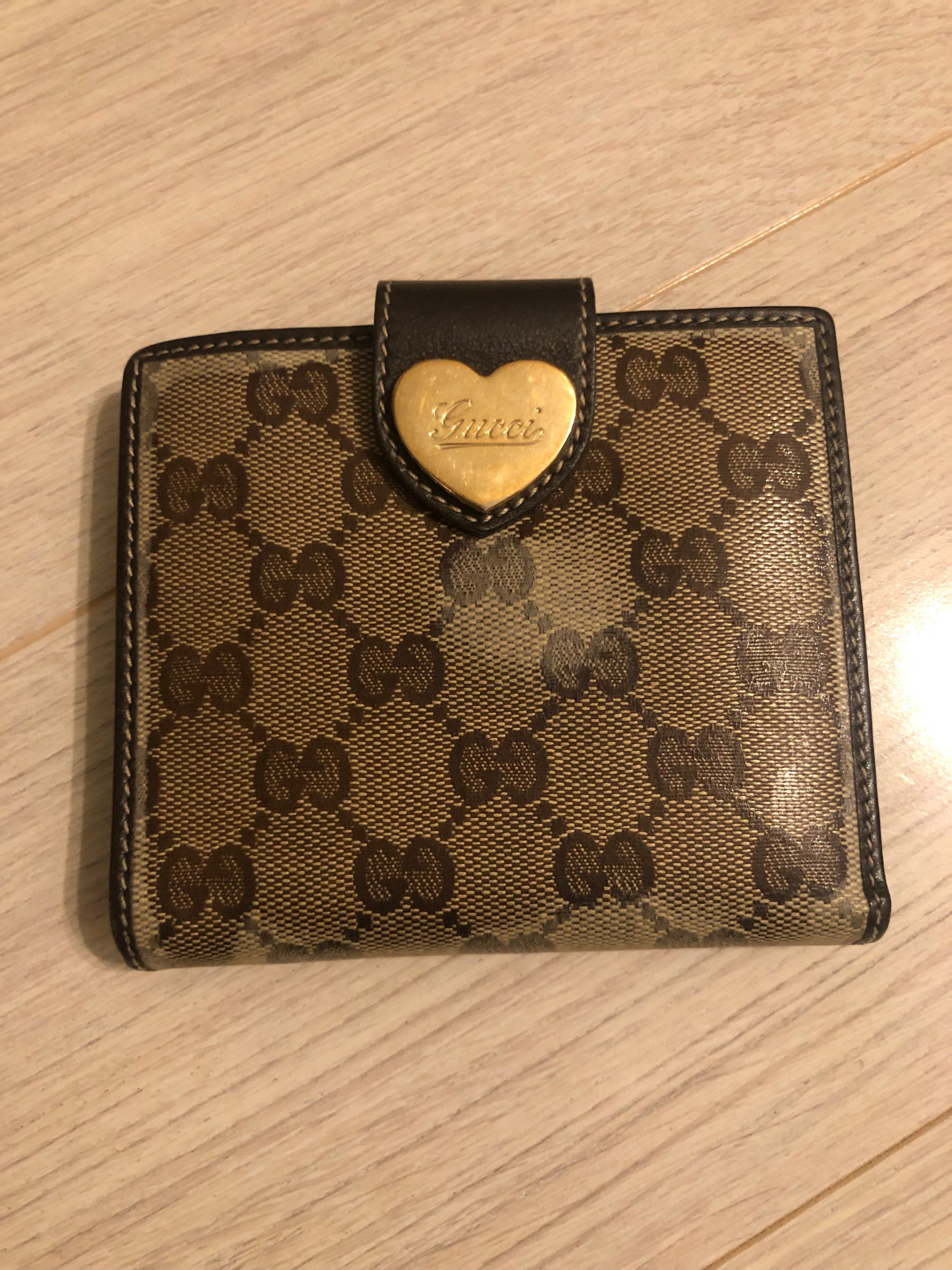 GUCCI折り財布