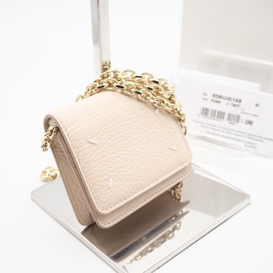 極美品 MAISON MARGIELA メゾンマルジェラ レザー 4ステッチ チェーンウォレット S56UI0148 2wayショルダーバッグ ベージュ ホワイト レザー レディース