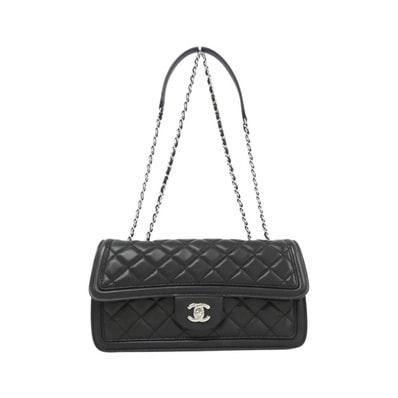 シャネル ショルダーバッグ