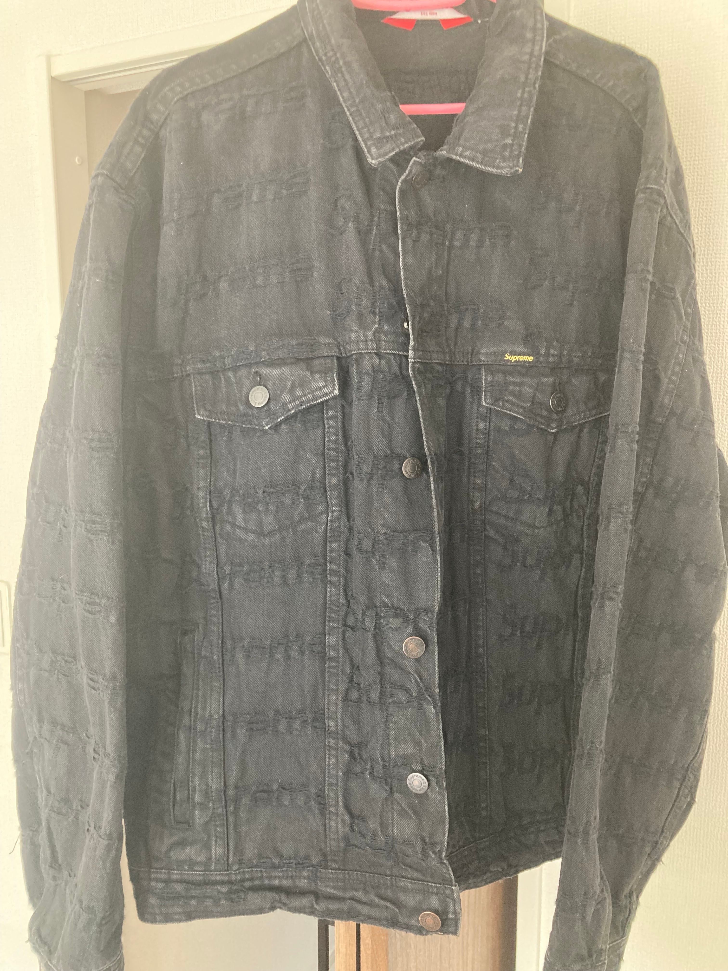 Supreme Frayed Logos Denim Trucker Jacket "Black"