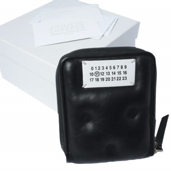 Maison Margiela 11 メゾンマルジェラ イタリア製 GLAM SLAM WALLET グラムスラム ウォレット S56UI0111 P1965 BLACK ラウンドファスナー レザー 二つ折り財布 mm9827