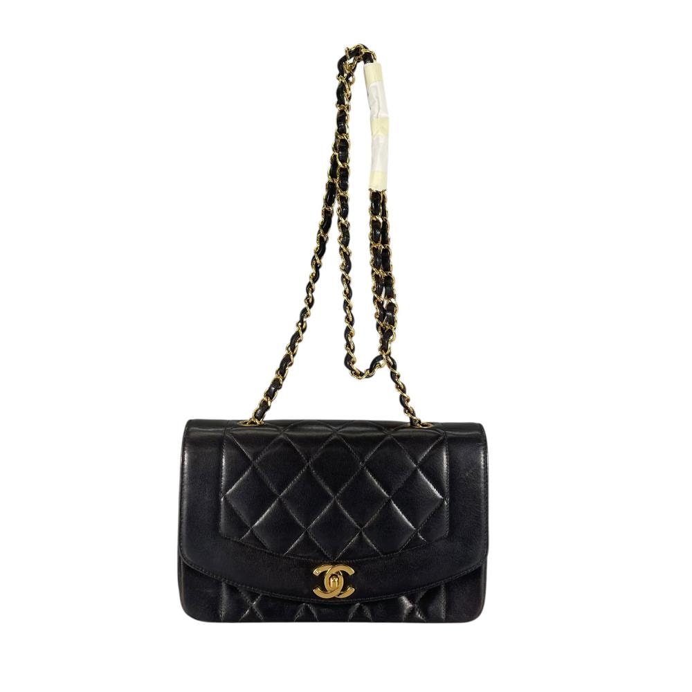 CHANEL シャネル ショルダーバッグ ダイアナ22 チェーンショルダー 2番台 斜め掛け ココマーク ラムスキン ブラック 黒 ゴールド金具 レディース 美品【中古品】