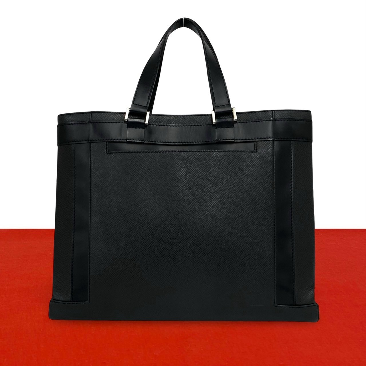 LOUIS VUITTON ルイヴィトン カスベック PM タイガ レザー ビジネスバッグ ブラック
23305