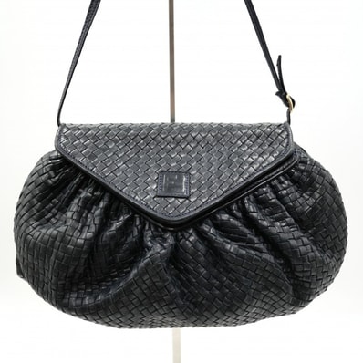 FENDI(フェンディ)スパイバッグ ヴィンテージ ショルダーバッグ イントレチャート ブラック レザー ゴールド金具 レディース 【中古】