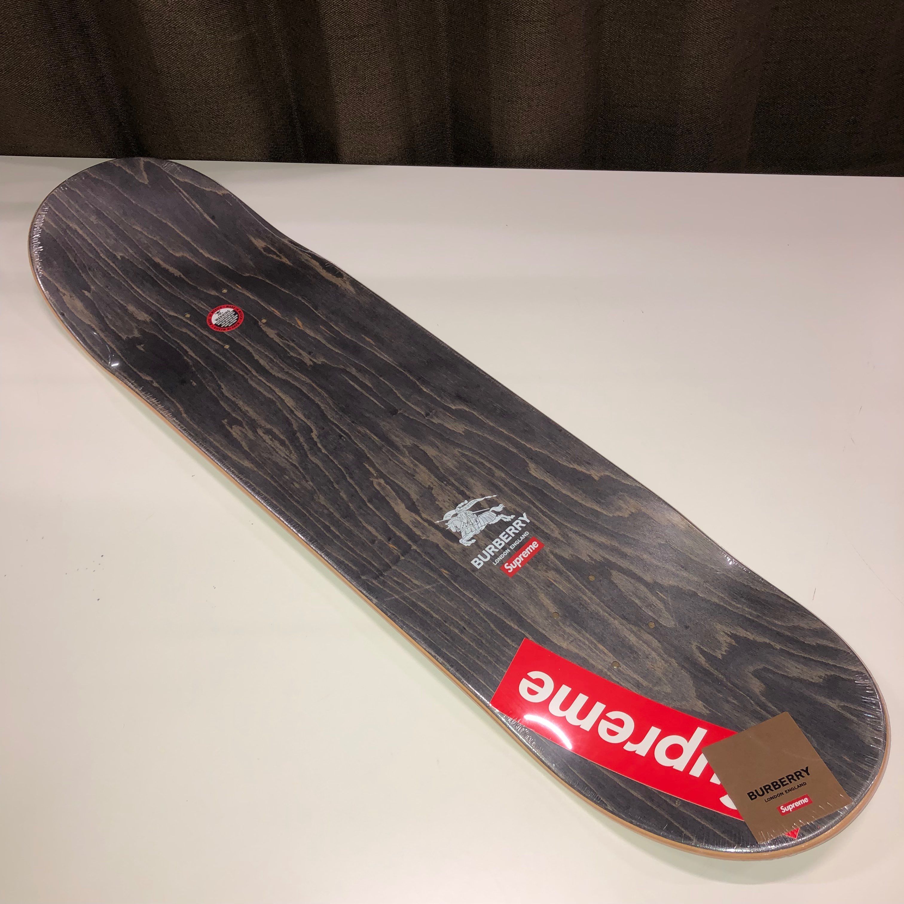 Supreme / Burberry Skateboard "Beige"